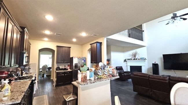 Building Photo - 18514 Gardens End Ln
