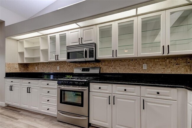 Building Photo - 10426 Springrose Dr
