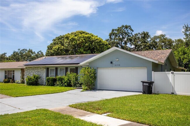 Building Photo - 2198 Oak Grove Dr