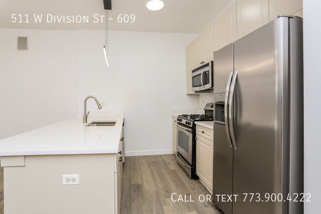 Building Photo - Old Town 2 bed 1 bath with in unit washer/...