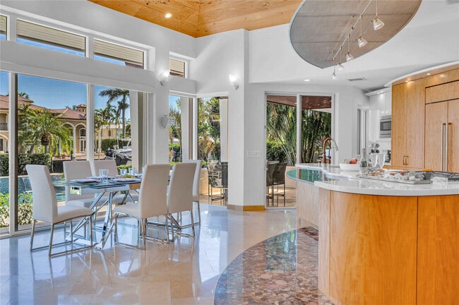 Building Photo - 74 Nurmi Dr