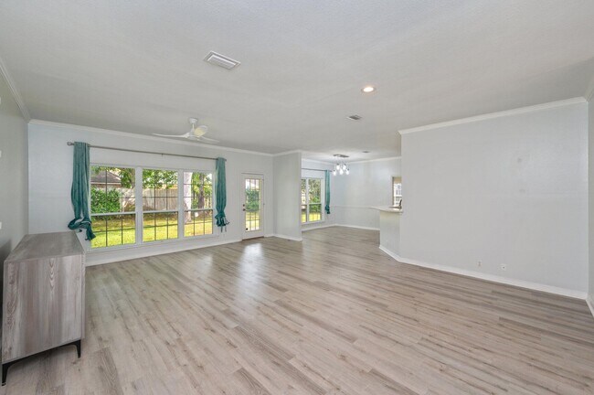 Building Photo - 1729 Wren Way