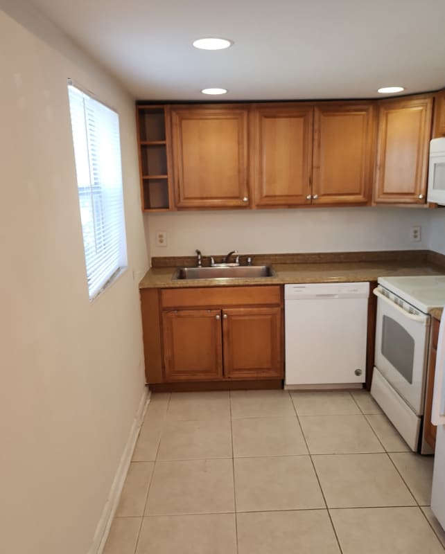 Building Photo - 312 Tuscany Ln