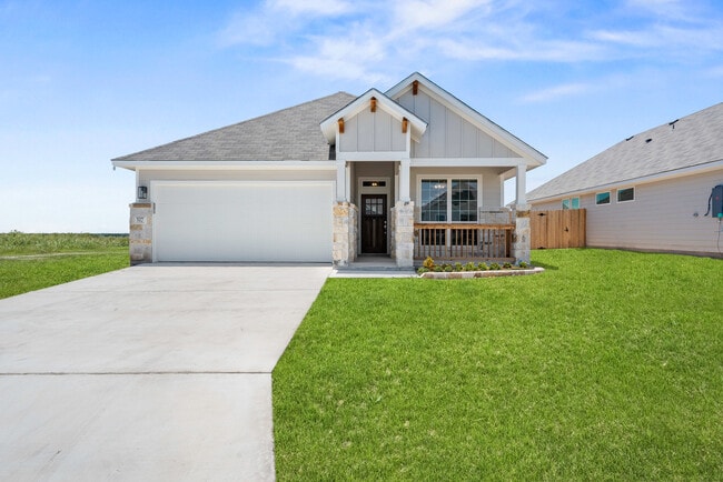 Building Photo - 517 La Parra Bend