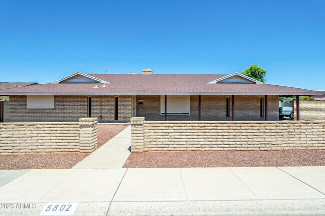 Building Photo - 5802 W Frier Dr