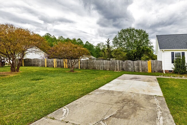 Building Photo - 7600 Lilly Pond Ln