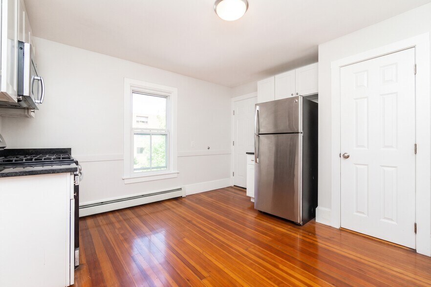 Ktichen - 755 Somerville Ave
