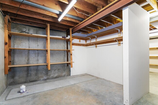 Building Photo - 4612 NW Bramble Trail