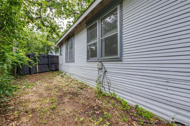 Building Photo - 2112 McMillan Ave