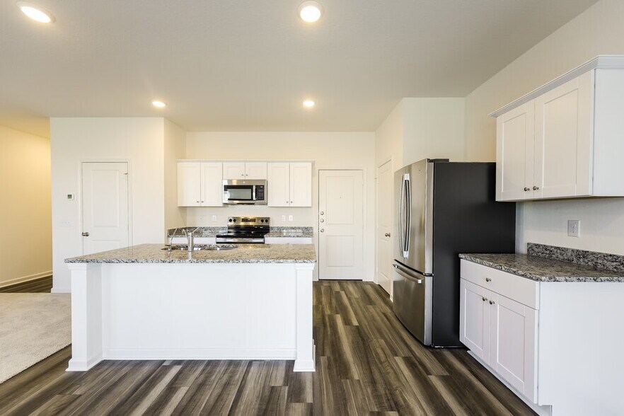 Building Photo - 5534 Bluebell Mdw