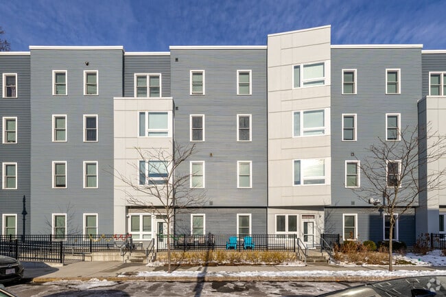 Alternate - Anne M. Lynch Homes at Old Colony (Ph 3)