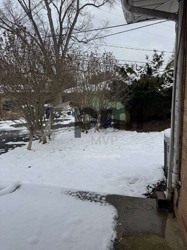 Building Photo - 312 Highfield Dr