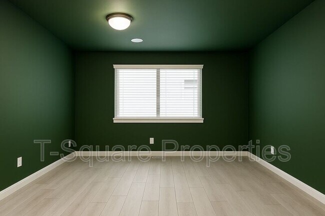 Building Photo - 4324 225th Pl SE