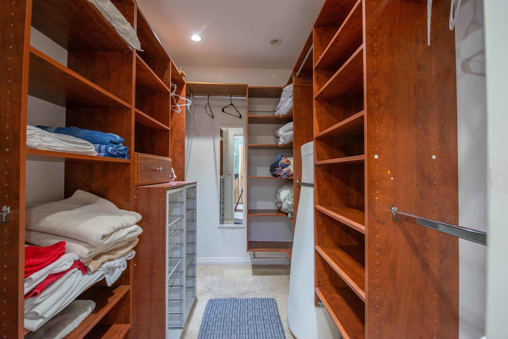 Building Photo - 809 Warren Ave