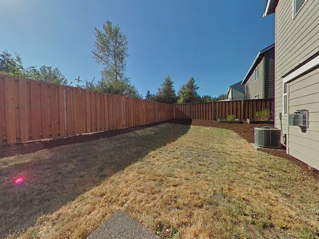 Building Photo - 5 Bedroom House ~ Albany ~ Small Pet Friendly