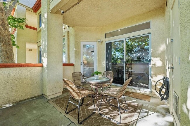 Building Photo - 7020 Stagecoach Rd