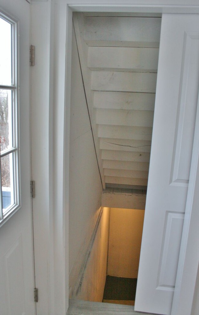 Building Photo - 115 Gleason St