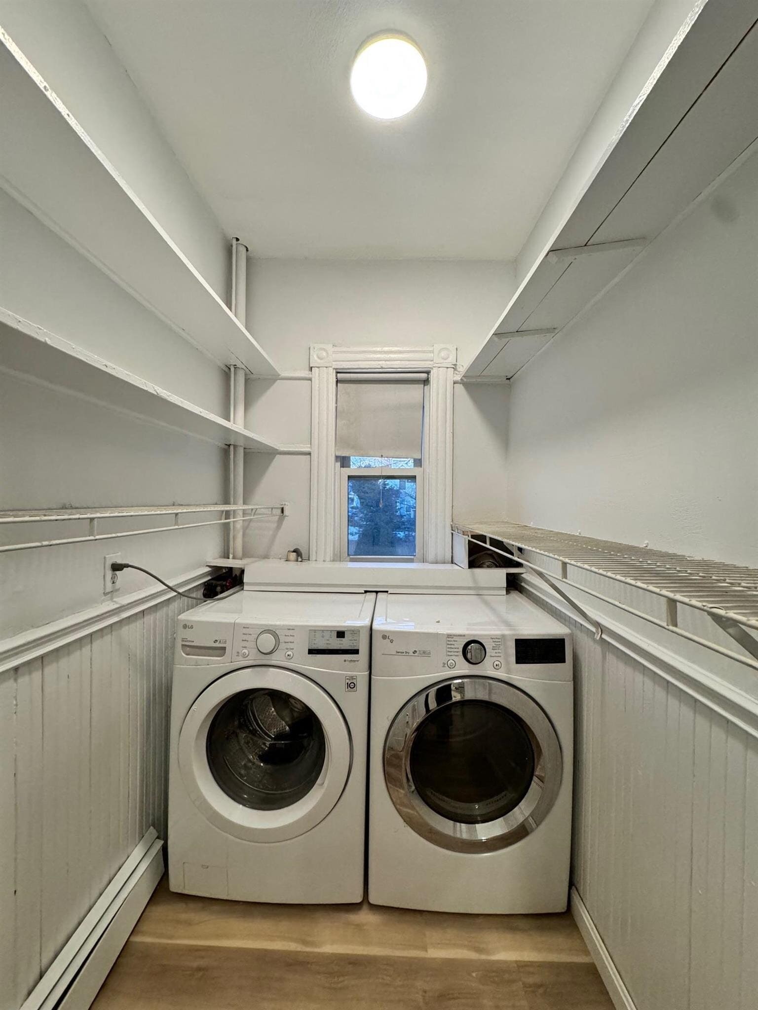 Building Photo - 136 Sharon St