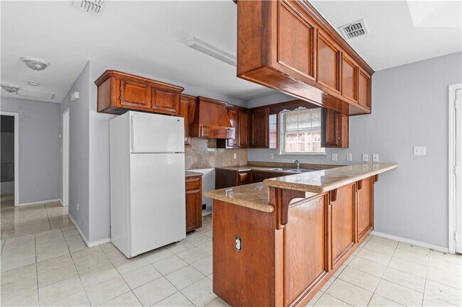 Building Photo - 12 W Faith Hill St