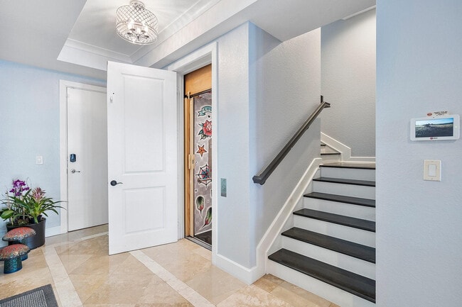 Building Photo - 59 Isle of Venice Dr