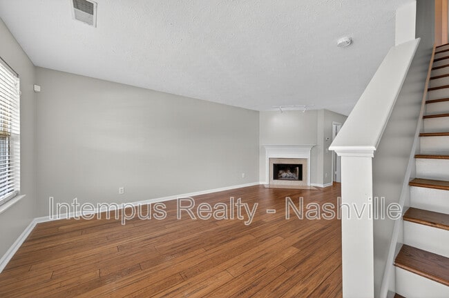 Building Photo - 3271 Harpeth Springs Dr