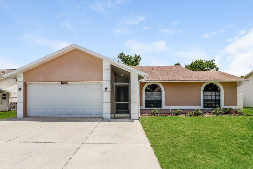 Primary Photo - 4726 Addax Dr