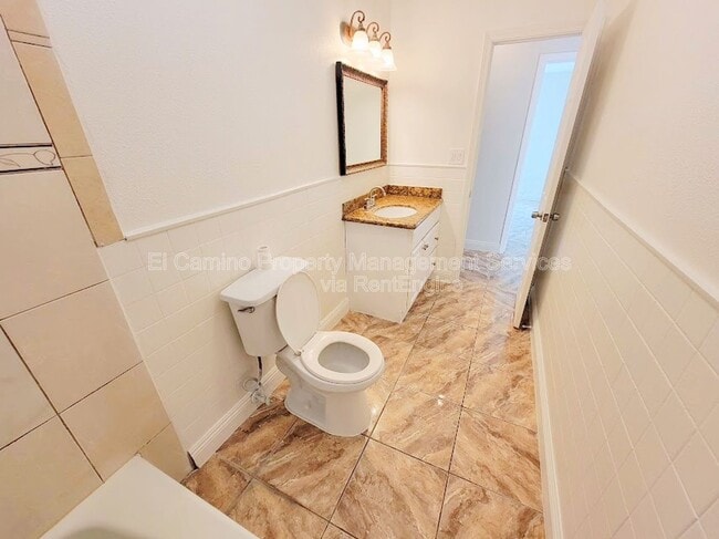 Building Photo - 22225 Seine Ave