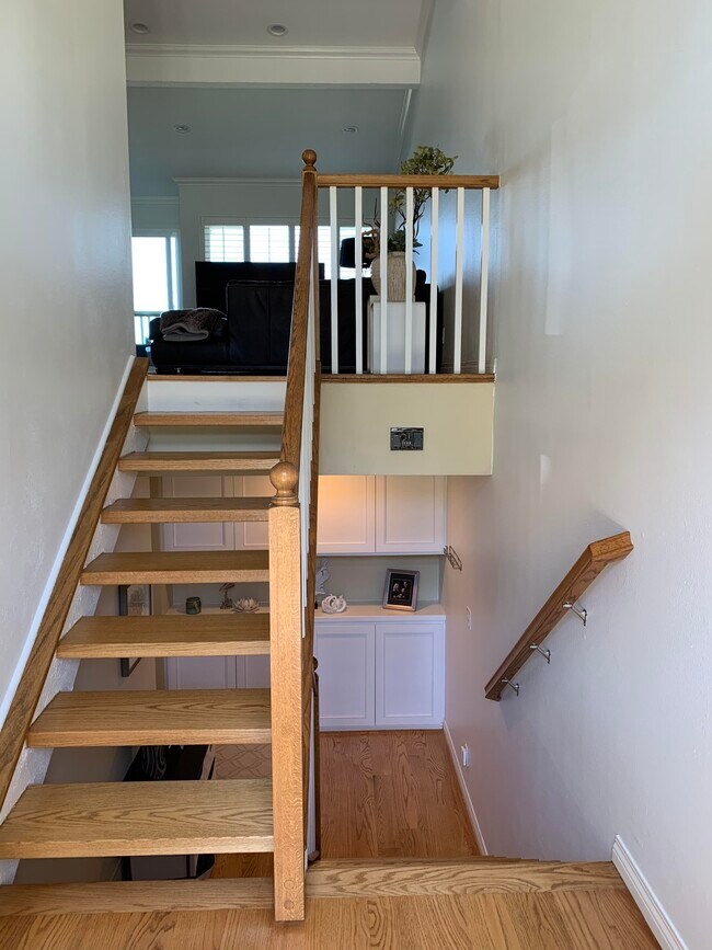 Building Photo - 15 Oaktree Ln