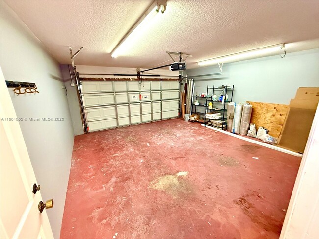 Building Photo - 17501 SW 92nd Ct
