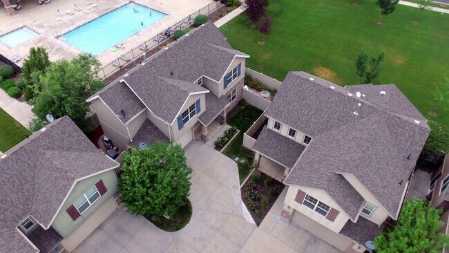 Building Photo - 1077 Kettering Dr