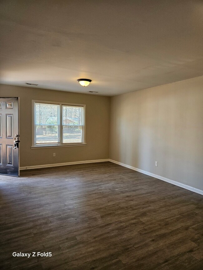 Building Photo - 200 A Galilean