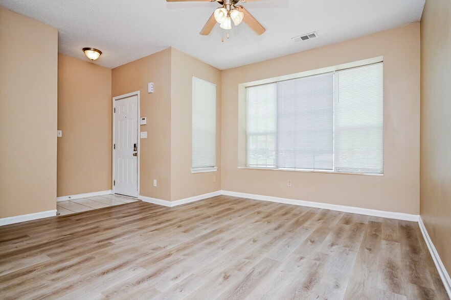 Building Photo - 2361 Brianna Dr