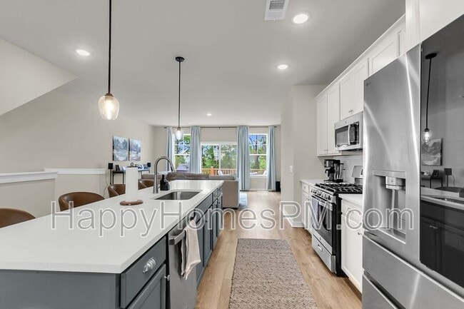 Building Photo - 1041 Old Cypress Run
