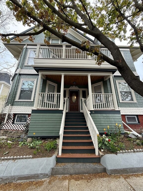 Building Photo - 38 Pinckney St