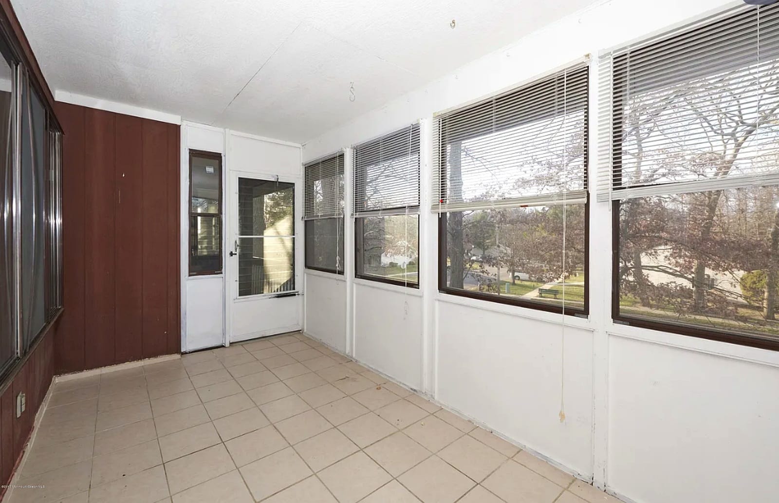 Building Photo - 117 Amberly Dr