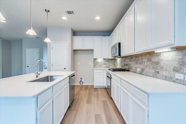 Building Photo - 10515 Turnbull Loop