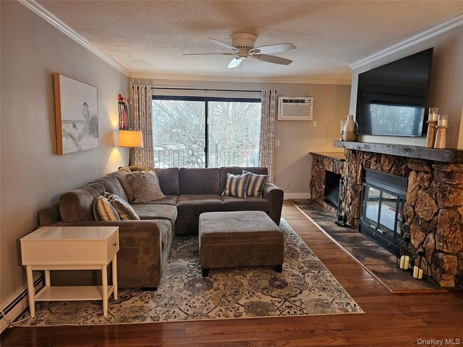 Building Photo - 3 Briarcliff Dr S