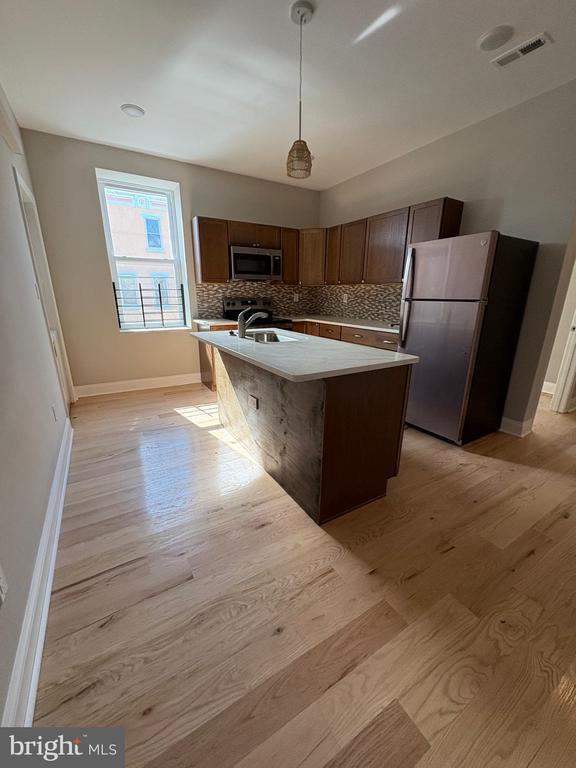 Primary Photo - 2900 N 5th St