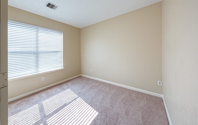 Building Photo - 20831 Bonham Park Ln