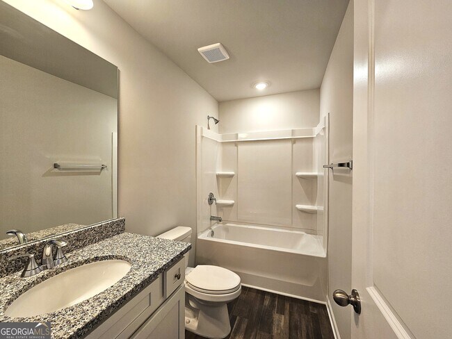 Building Photo - 338 Lanier Cir