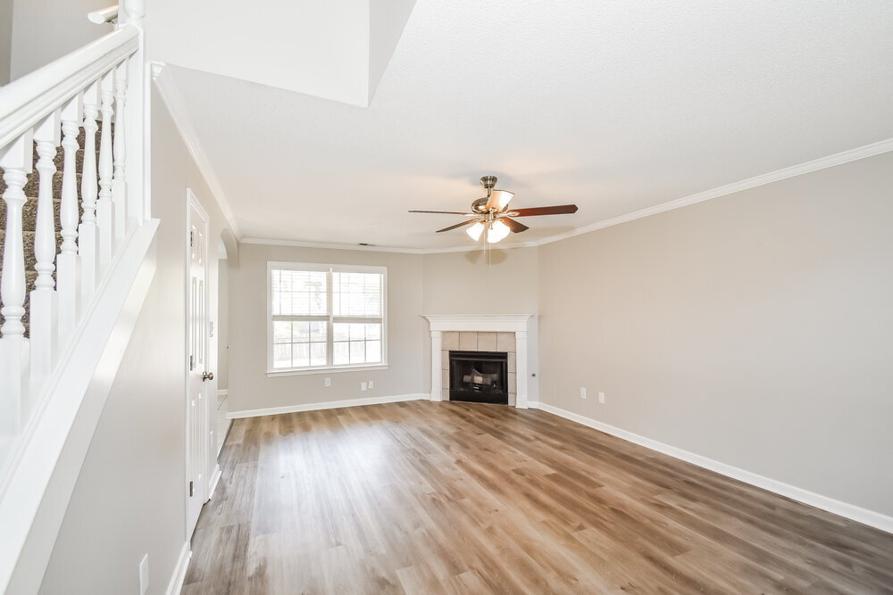 Building Photo - 1337 Pendulum Dr N