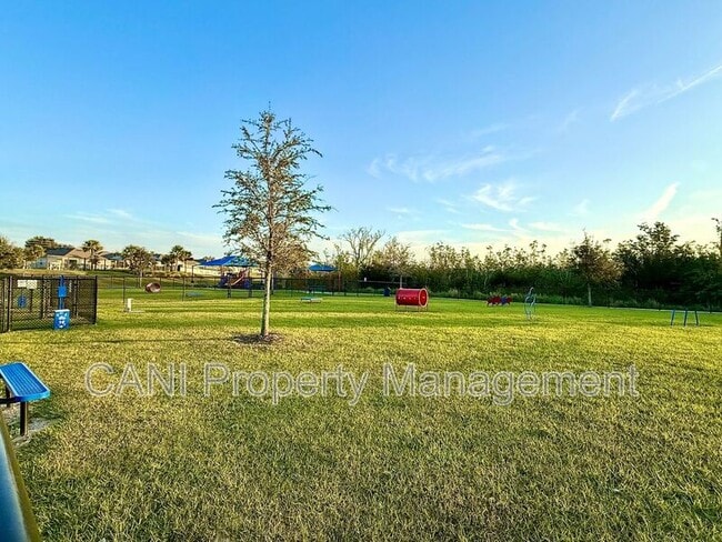 Building Photo - 3807 Whitney Wy