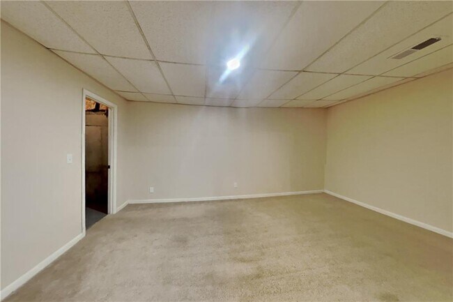 Building Photo - 4510 Trumble Terrace