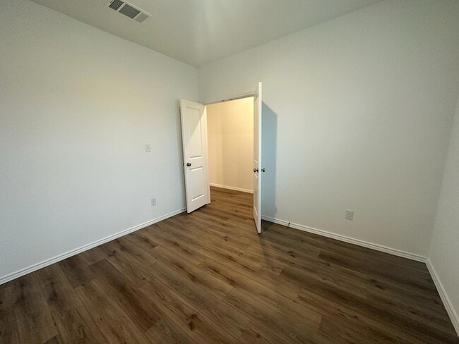 Building Photo - 361 Sonterra Dr