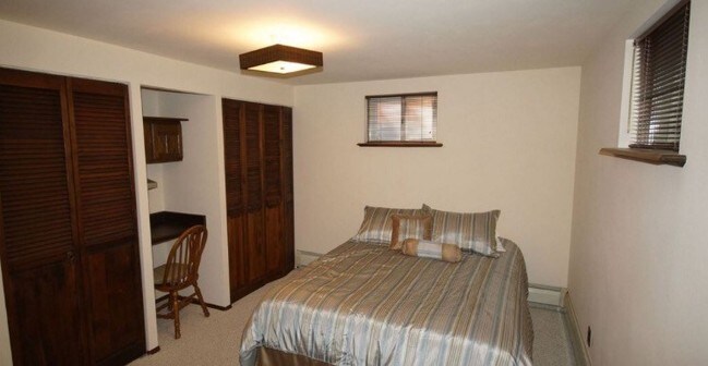 Building Photo - 1206 Westmoreland Rd