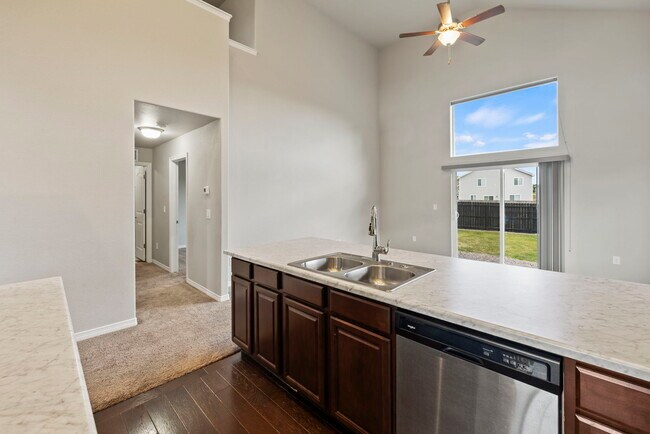 Building Photo - 9973 Castor Dr