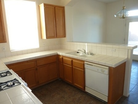 Building Photo - Honey, I’m Home! This Lovely 3 Bedroom, Two-Story Home Is Located In Summerlin.