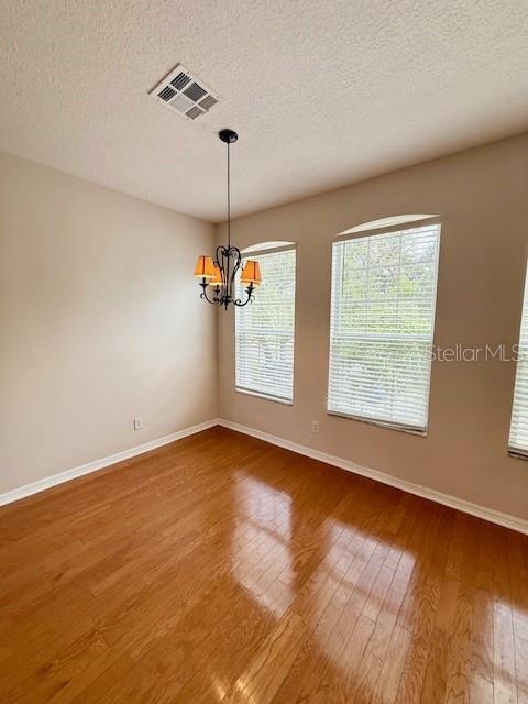 Building Photo - 2947 Pointeview Dr