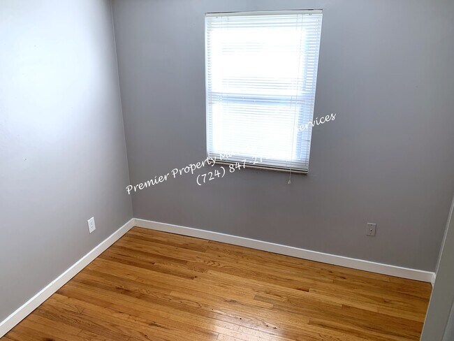 Building Photo - 8660 Winchester Dr