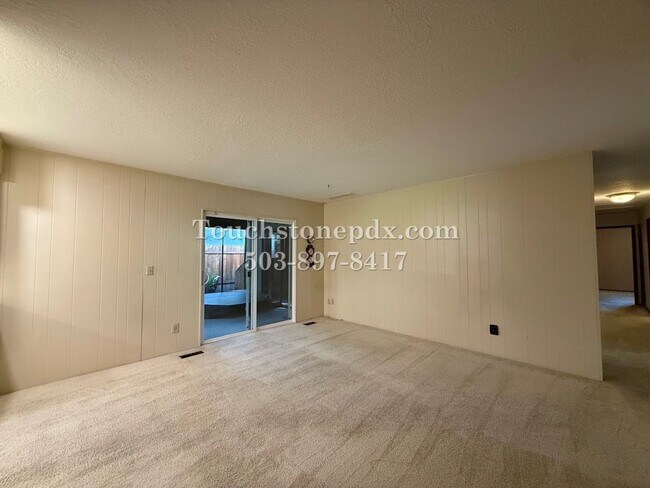 Building Photo - 13540 SW Hyland Park Ct